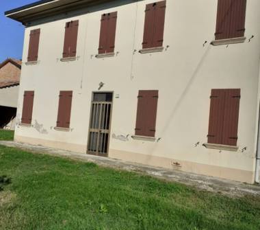 Casa indipendente in vendita a Argenta, Frazione Ospital Monacale, Via Zenzalino 1