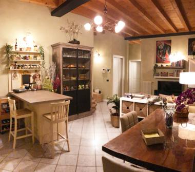 Trilocale in vendita a Salsomaggiore Terme (Parma), Viale Giacomo Matteotti 4