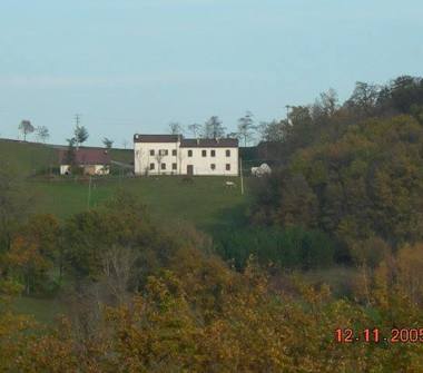 Rustico/Casale in vendita a Gaggio Montano, Frazione Bombiana