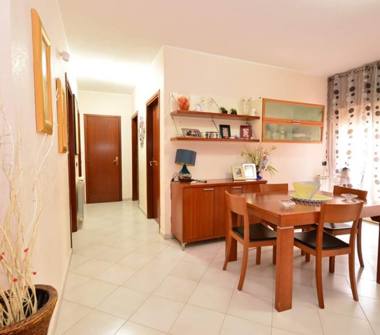 Trilocale in vendita a Messina, Frazione Bordonaro, Via Comunale Bordonaro 150