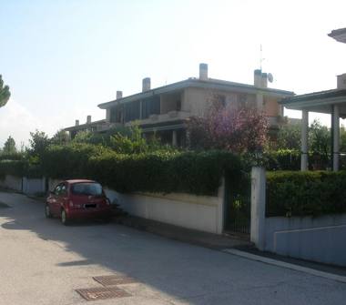 Villa in vendita a Roma, Zona Ardeatino