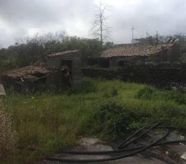 Terreno Edificabile Residenziale in vendita a Acireale, Frazione Pennisi, Via Bertiolo 23