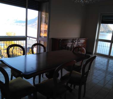 Attico in vendita a Verbania, Frazione Intra, Strada Statale 34 del Lago Maggiore 192