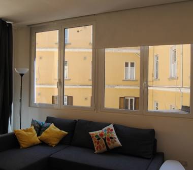 Trilocale in affitto a Napoli, Zona Chiaia, Gradoni Santa Maria Apparente 22