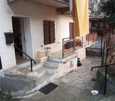 Bilocale in vendita a Champdepraz, Frazione Viering