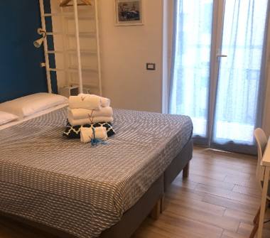 Offerta Vacanze Bed & Breakfast a Napoli, Zona Vomero, Via Torrione San Martino 21