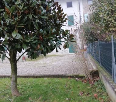 Rustico/Casale in vendita a Volta Mantovana (Mantova), Località Bezzetti 17