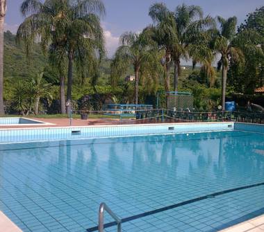 Trilocale in affitto a Acireale, Frazione Santa Tecla