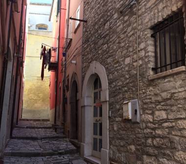 Casa indipendente in vendita a Frosolone (Isernia), Vicolo Buono 3
