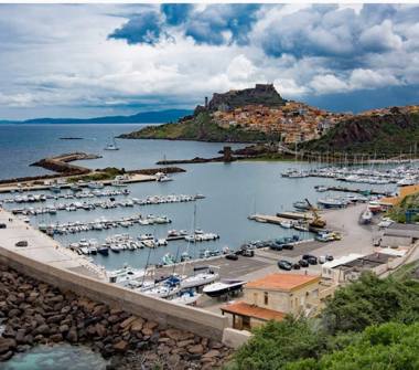 Affitto Appartamento Vacanze a Castelsardo, Frazione Lu Bagnu