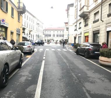 Bar in vendita a Novara, Zona Centro, Corso Giuseppe Mazzini 14