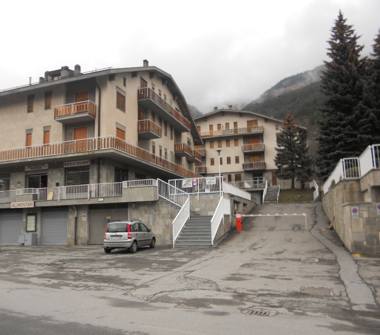 Trilocale in vendita a Oulx, Frazione Savoulx, Via XXV Aprile 125