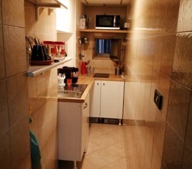 Bilocale in vendita a Napoli, Zona Chiaia, Vico Santa Maria a Cappella Vecchia 26