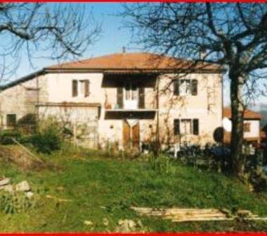 Casa indipendente in vendita a Pontremoli, Frazione Valle, Località Torrano Valle 19