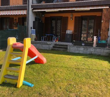 Appartamento in vendita a Valbrona, Frazione Osigo, Via Dosso 4