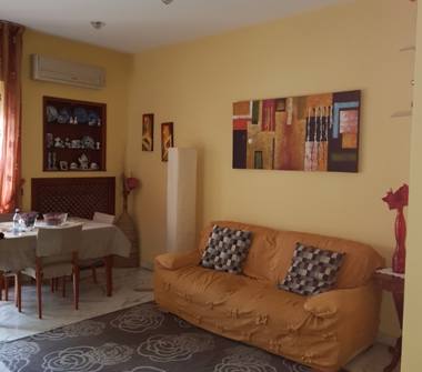 Trilocale in affitto a Napoli, Zona Poggioreale, Piazza Salvatore Lobianco 10