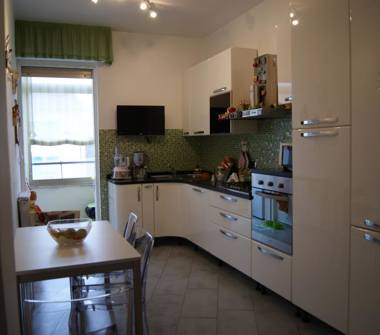 Quadrilocale in vendita a Livorno, Zona Sorgenti