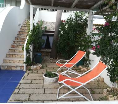 Affitto Appartamento Vacanze a Salve, Frazione Torre Pali, Via Anna Magnani 20