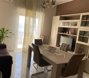 Trilocale in vendita a Messina, Frazione Santa Margherita, SS114 nessuno