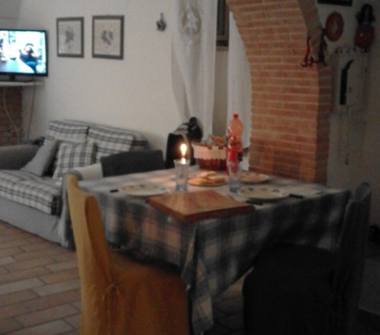 Bilocale in vendita a Sperlonga (Latina), Via II Ospedale 15