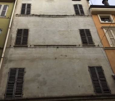Trilocale in vendita a Parma, Zona Centro Storico
