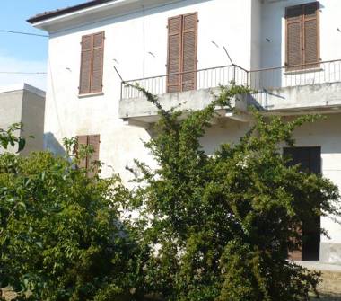 Porzione di casa in vendita a Valenza, Frazione Villabella