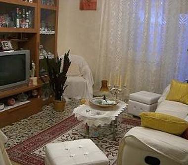 Quadrilocale in vendita a Ventimiglia (Imperia)