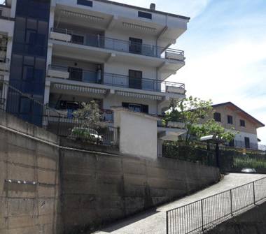 Quadrilocale in vendita a Casali del Manco (Cosenza), Via Fausto Gullo 22