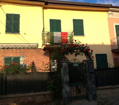 Casa indipendente in vendita a Frugarolo (Alessandria)