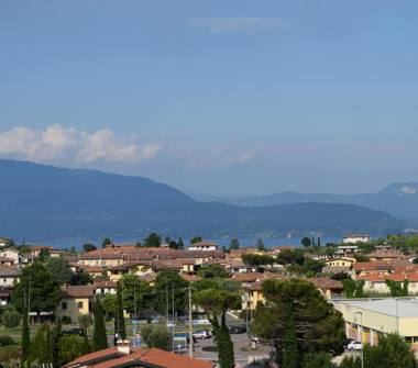 Altro in vendita a Puegnago sul Garda, Frazione Raffa