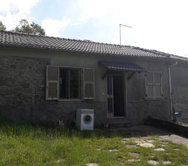 Casa indipendente in vendita a Zeri, Frazione Antara