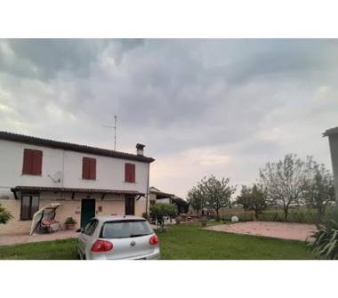 Casa indipendente in vendita a Cadeo (Piacenza)