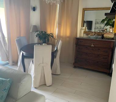 Porzione di casa in vendita a Camaiore, Frazione Lido Di Camaiore, Via Gabriele D'Annunzio 55