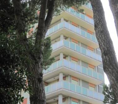 Affitto Appartamento Vacanze a Cervia, Frazione Milano Marittima, Viale Volturno 39
