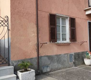 Bilocale in vendita a Carrara, Frazione Colonnata, Via della Fontana 10