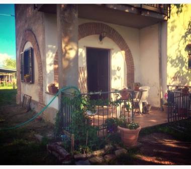 Porzione di casa in vendita a Roccastrada (Grosseto), Via del Sughereto