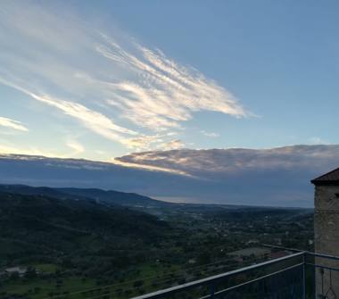 Appartamento in vendita a Giungano (Salerno), Piazza Vittorio Veneto 2