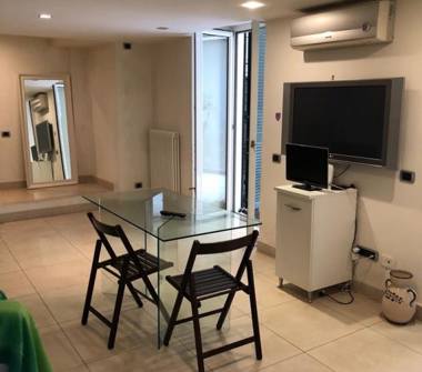 Appartamento in vendita a Napoli, Zona Chiaia