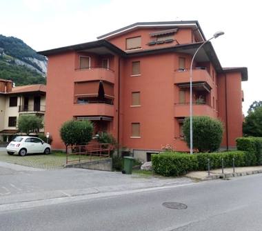 Bilocale in vendita a Pusiano (Como)