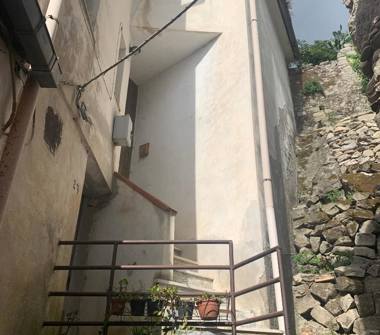 Casa indipendente in vendita a Antonimina (Reggio Calabria)