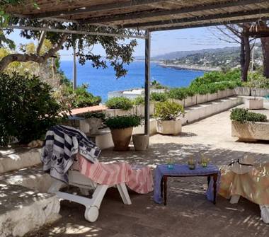 Affitto Villa Vacanze a Castro (Lecce), Via Litoranea Tricase 204