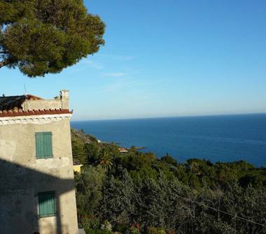 Bilocale in vendita a Costarainera (Imperia)