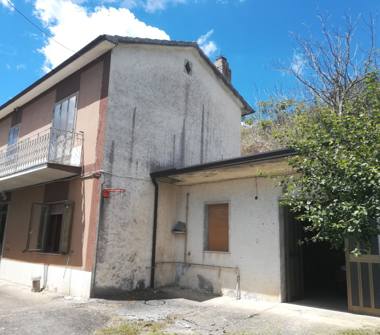 Casa indipendente in vendita a Sant'Arcangelo Trimonte (Benevento), Contrada Casavecchia