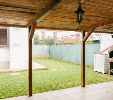 Villetta a schiera in affitto a Fiumicino, Frazione Isola Sacra, Via Mario D'Agostini 10