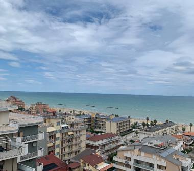 Affitto Appartamento Vacanze a Roseto degli Abruzzi (Teramo), Via Basilicata 12