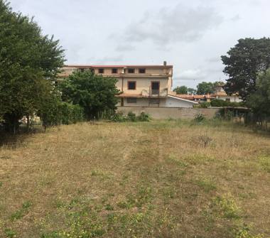 Terreno Edificabile Commerciale in vendita a Fiumicino (Roma), Via Mario Calderara 40
