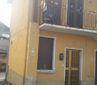 Monolocale in vendita a Cornate d'Adda, Frazione Colnago, Via Carotte 6