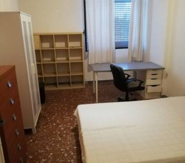 Porzione di casa in affitto a Roma, Zona Romanina, Largo Gustavo Sacerdote 2