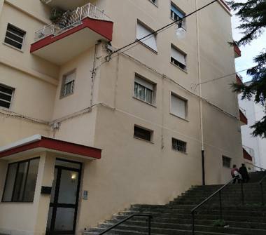 Trilocale in vendita a Caltanissetta, Frazione Centro città, Via Corsica 18