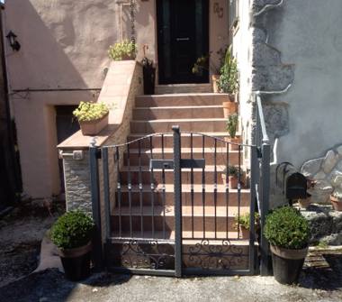 Casa indipendente in vendita a Roccasecca, Frazione Roccasecca Stazione, Via Costantinopoli 17